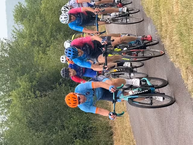 Photo 28 — cyclisme — Molesme — 2025