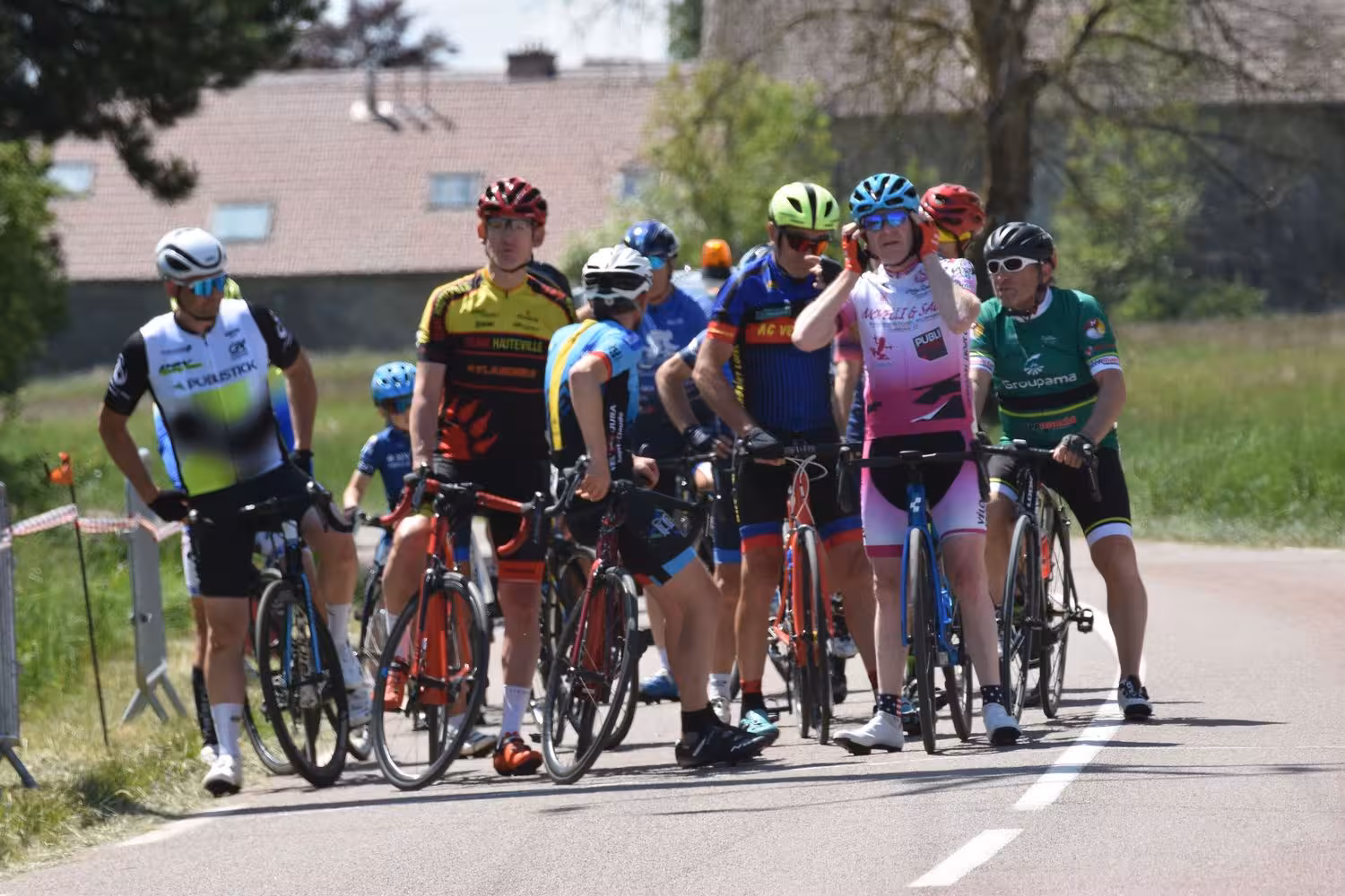 Photo 1 — cyclisme — Saint Martin du Mont — 2025