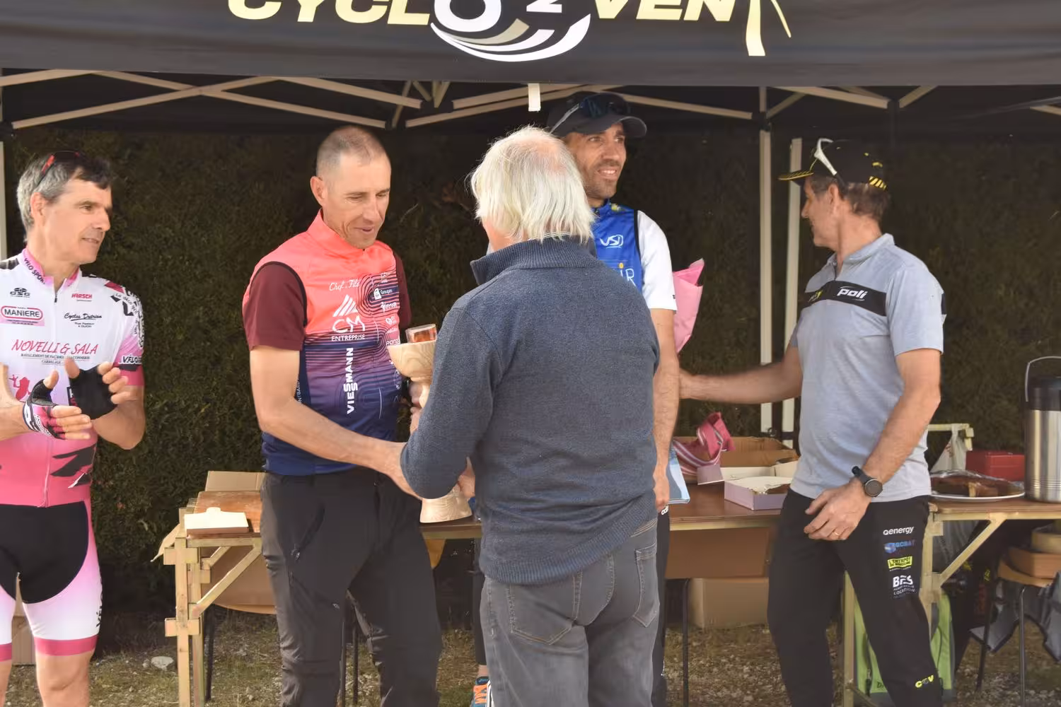 Photo 275 — cyclisme — Saint Martin du Mont — 2025